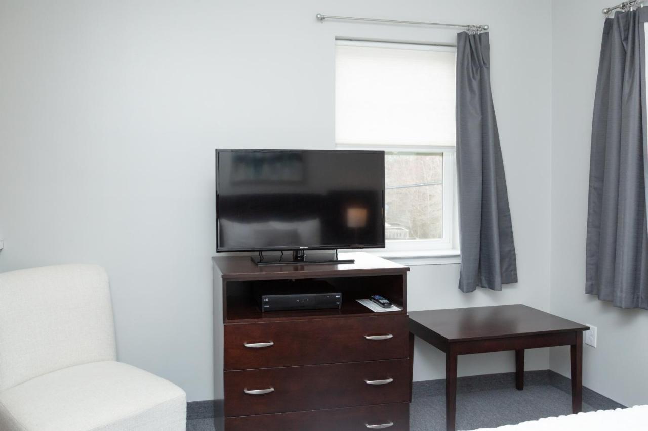 The Acorn Suites Mebane Kültér fotó